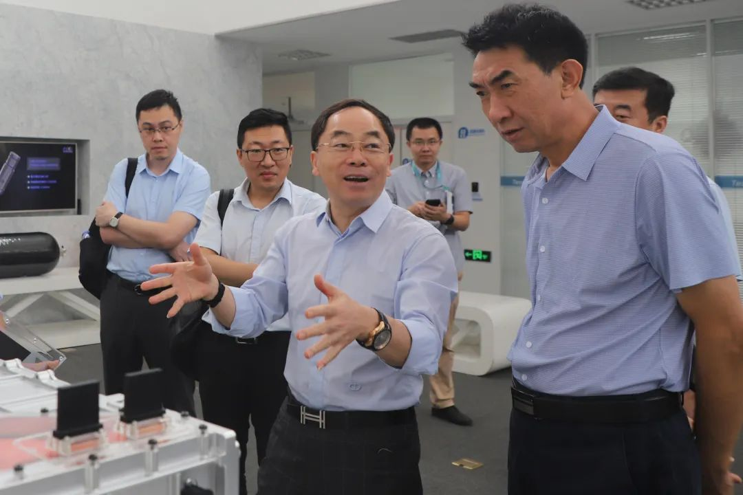 The leader of Houpu Clean Energy Group Co., Ltd and the Delegation Visit FTXT Energy for Research